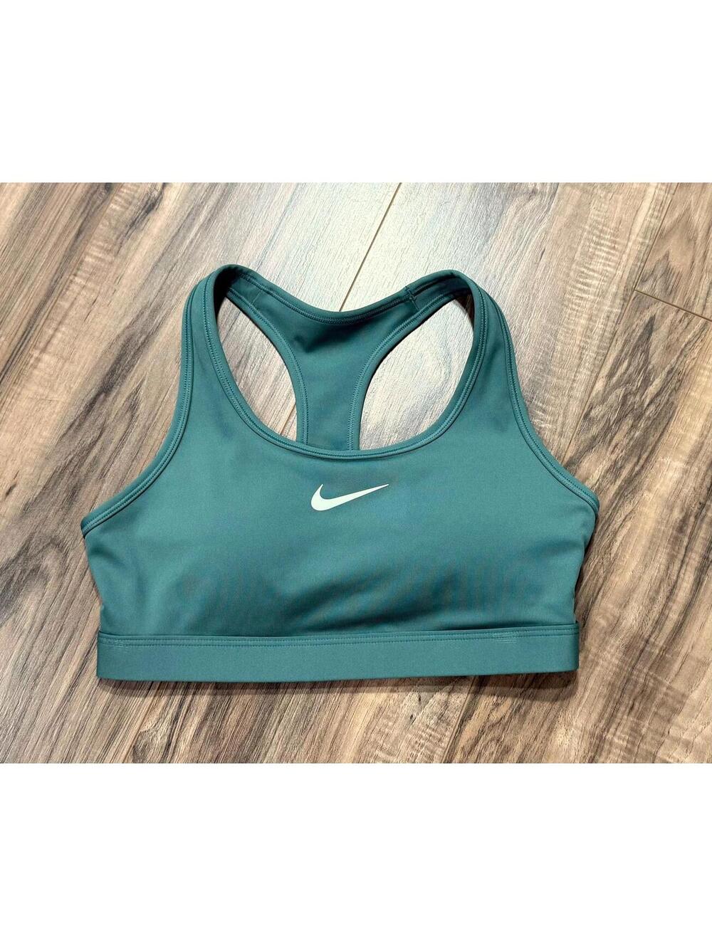 Nike Swoosh Medium Support Women's Padded Sports Bra